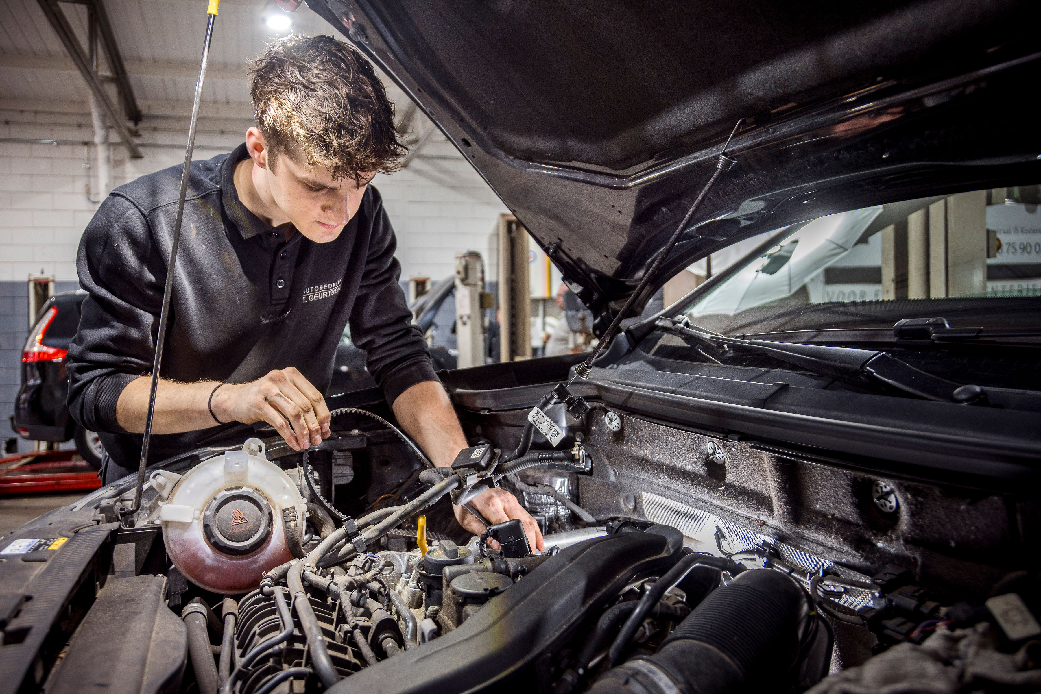 Grote beurt - Autobedrijf T. Geurtsen - Garage Rhenen